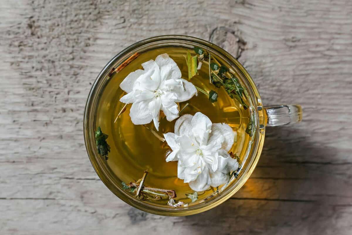 9 Tea Flavors & What They Say About Who You Are