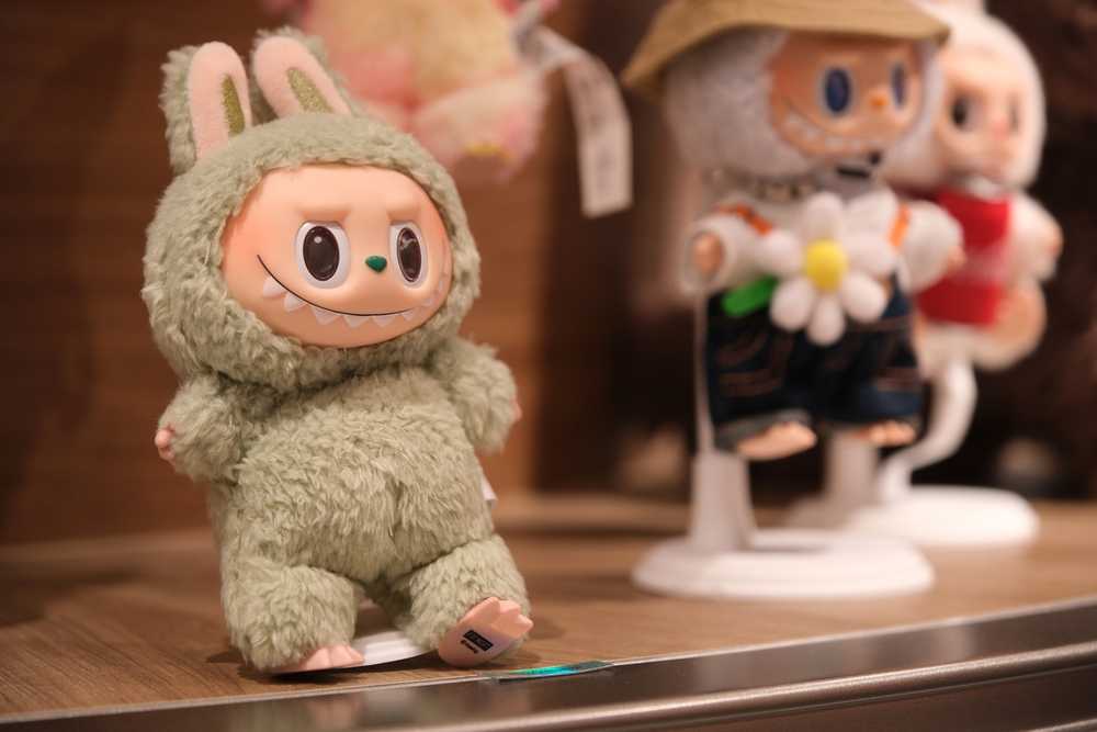 Over $500,000 worth of fake Labubu dolls seized at Seattle airport by ...