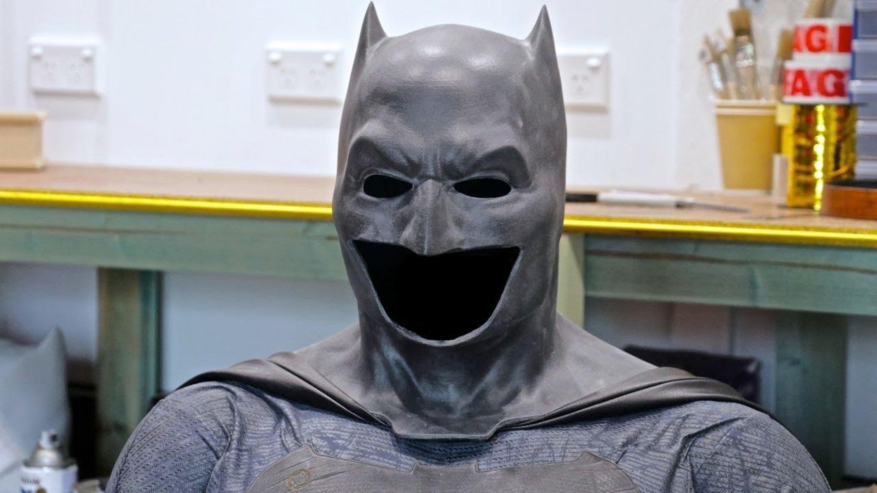 Batfleck Cosplay 2.0 Update: Cape Attachment!
