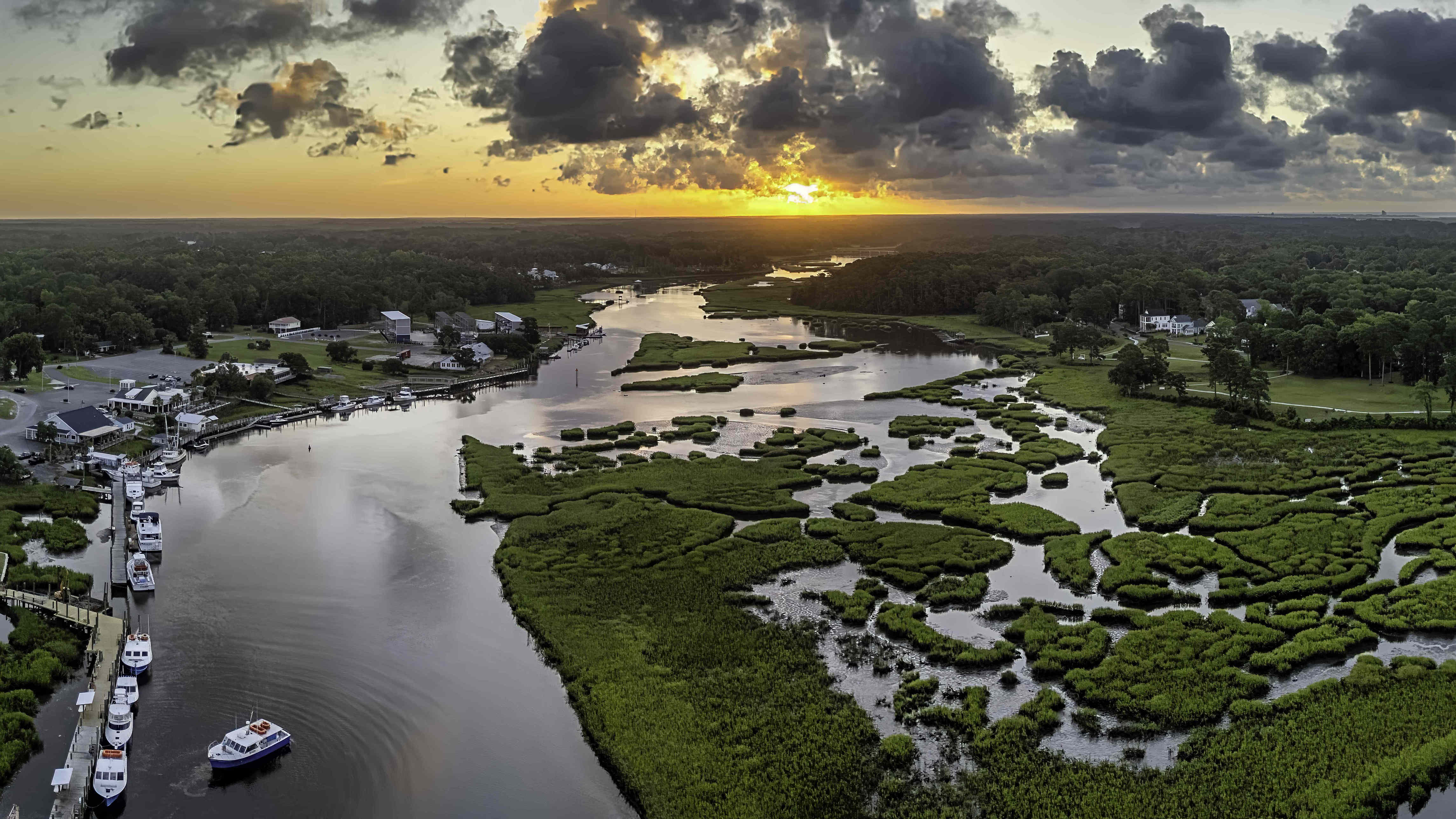This Small Fishing Village In North Carolina Is The 'Seafood Capital Of The World'