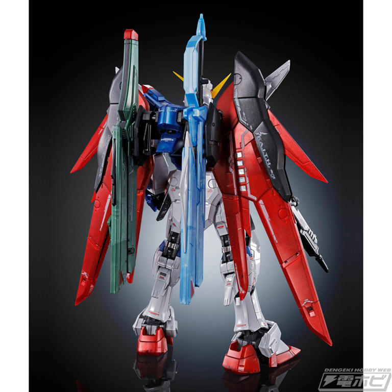 RG デスティニー、ストライクフリーダム、台座 SEED DESTINY』チタニウムフィニッシュのガンプラ「RG