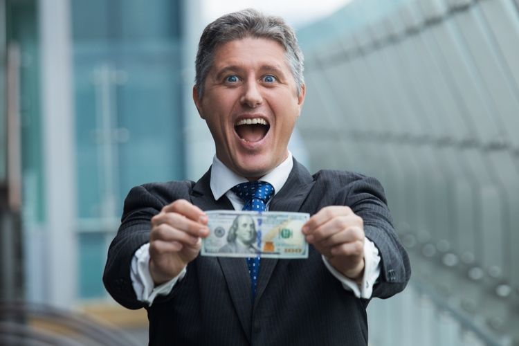 Semangat Menginspirasi, 6 Zodiak Ini Diperkirakan Bangkit dari Keterpurukan Ekonomi di Agustus 2025