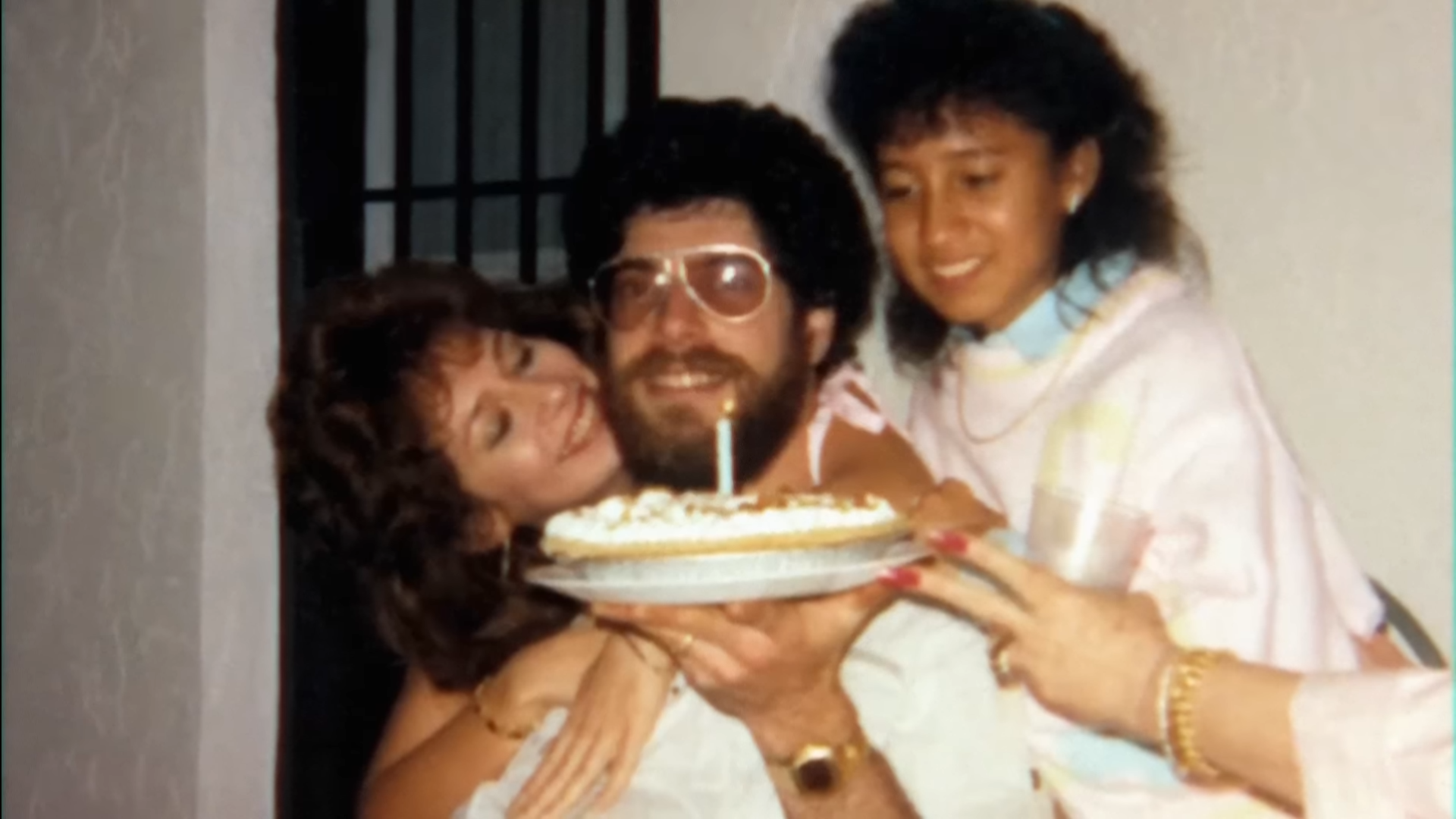 Millionaire CEO Murdered in Hotel Room | Watch