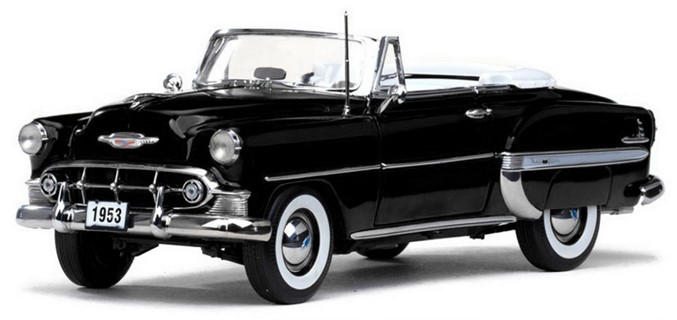 名車をコレクション！「シボレー ベルエア 1953」「フォード