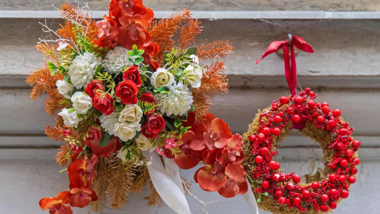 How to Deter Holiday Decoration Thieves: Effective Security Tips
