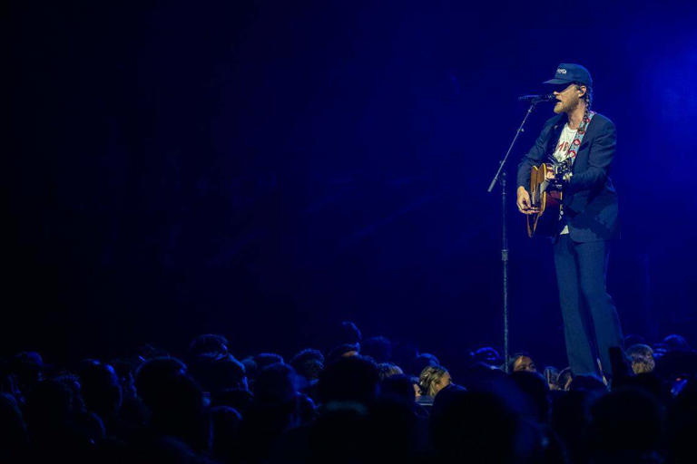 See photos as Lumineers light up Golden 1 Center on the Automatic World ...