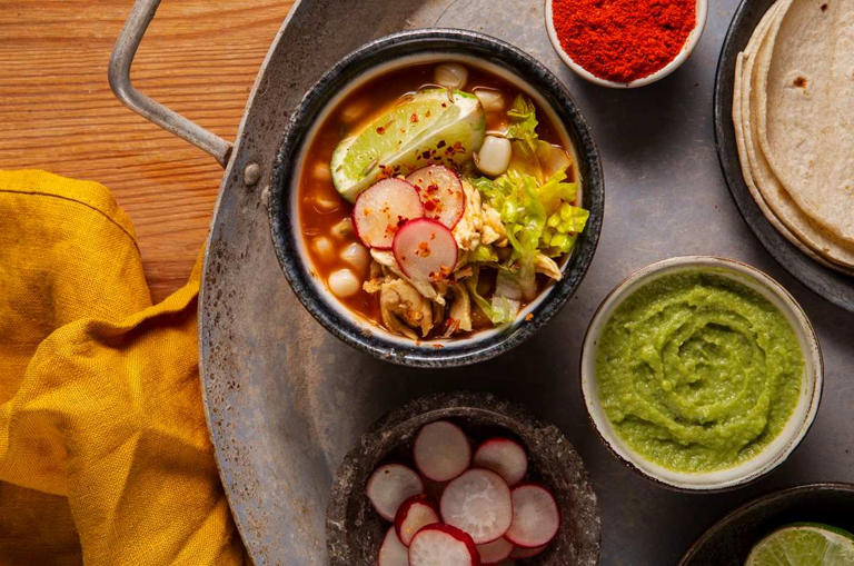 Cómo hacer un pozole rico y sano