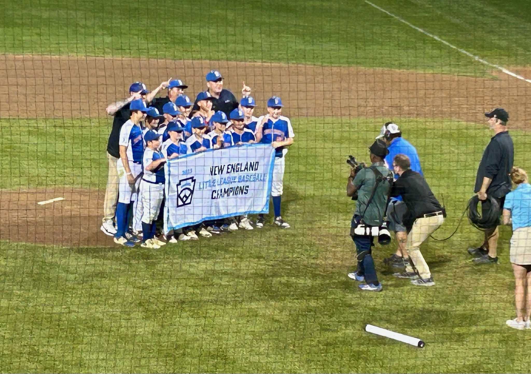 Braintree defeats Bedford NH and advances to Little League World Series Braintree defeats Bedford NH and advances to Little League World Series