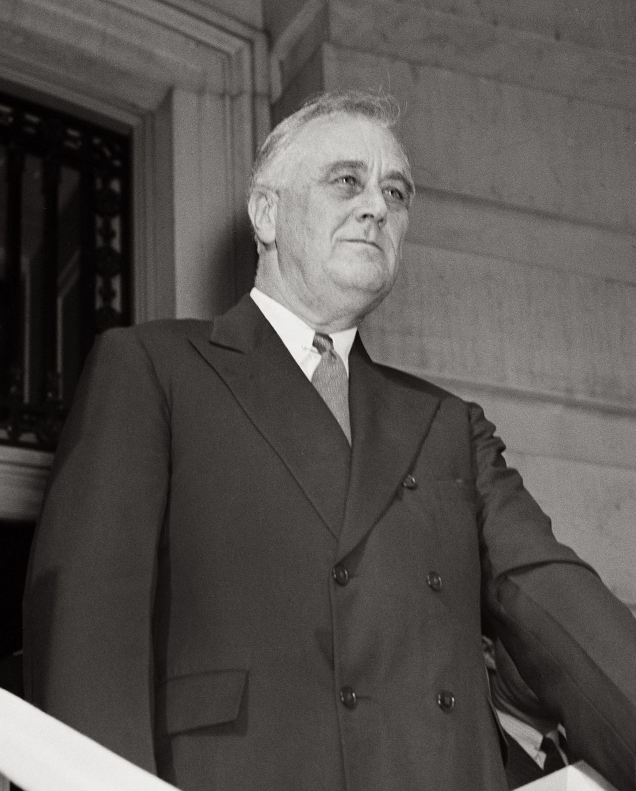 じつは、アインシュタインが勧めていた「原子爆弾の製造」…科学者の