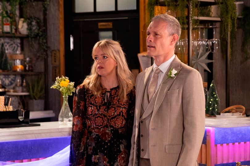 Georgia and Ben in Corrie as Toyah and Nick