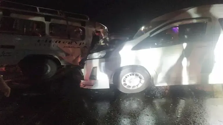 حادث تصادم 3 سيارات على طريق القصير مرسى علم