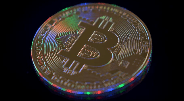 Bitcoin Melonjak ke $116.500 Setelah Langkah Crypto Trump dalam 401(k), Altcoins Melonjak Kuat