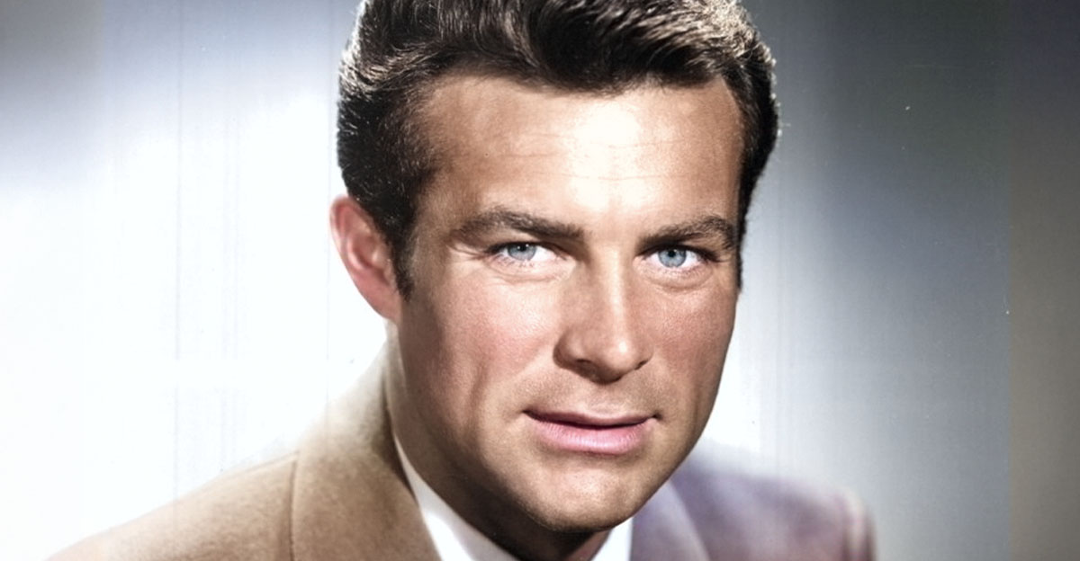 Simon Baker's Secret Life: A Look Behind the Scenes of Hollywood's Hottest Husband