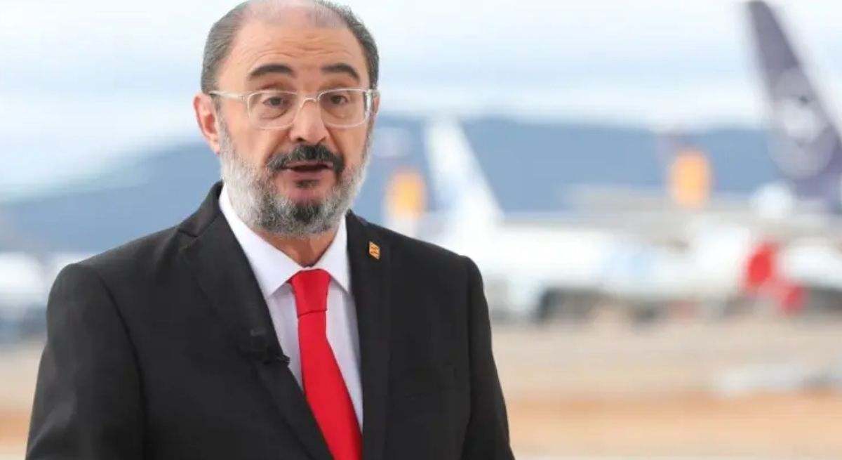 María Luisa Lázaro, viuda del expresidente de Aragón, llora su muerte: Javier  Lambán tenía 67 años