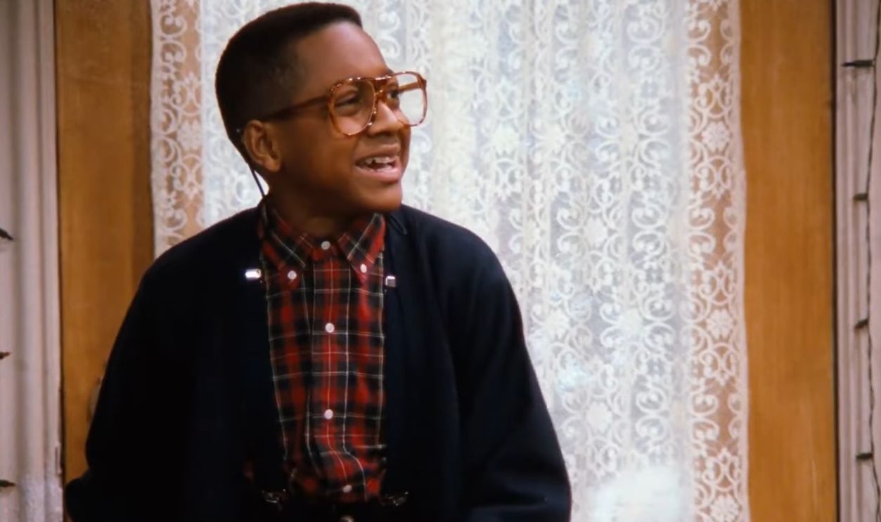 Sitcom neighbors who became just as memorable as the main characters