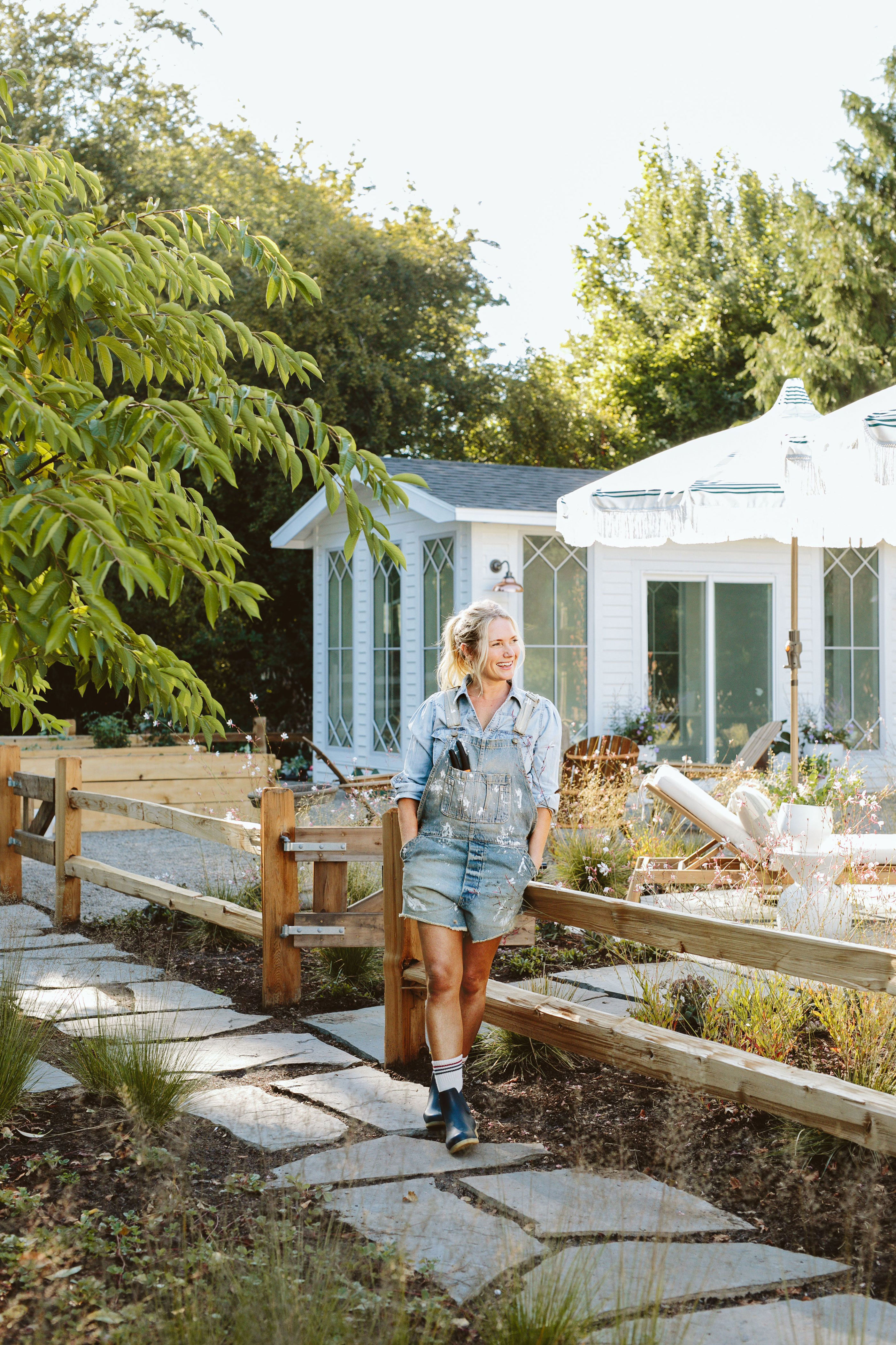 38 Attractive Fence Ideas, from Rustic to Ornate