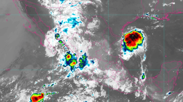 México en máxima alerta: Vientos huracanados, oleaje peligroso y lluvias torrenciales