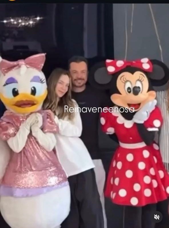 Belinda fue captada festejando en Disney su cumpleaños. / Foto: X