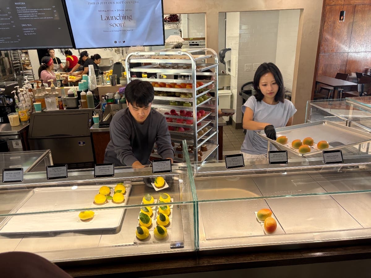 new-brunch-spot-robert-redford-store-closes-pizza-chain-coming-va