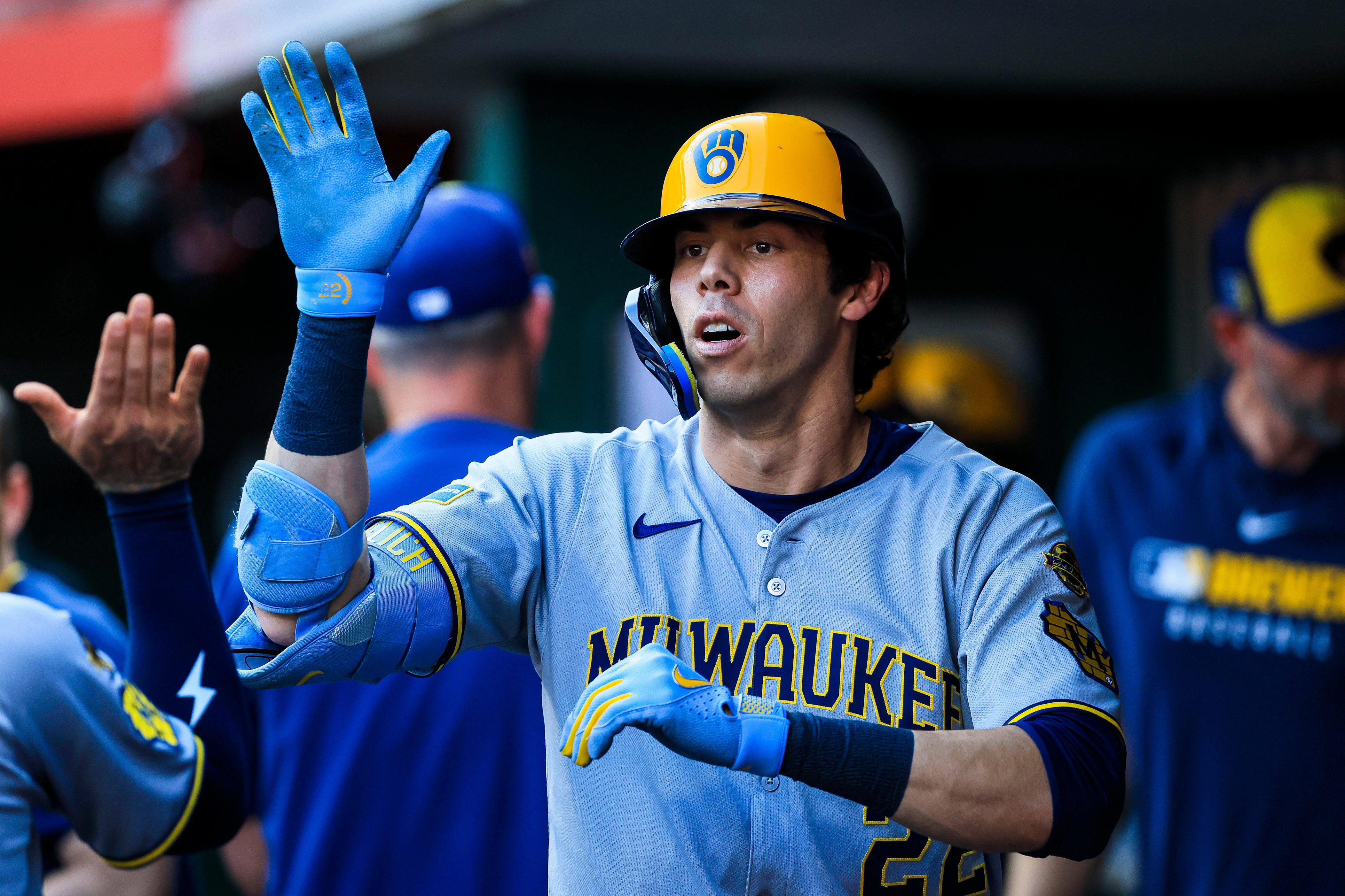 Brewers 10, Reds 8: 13th straight win ties 'Team Streak' — and in ...