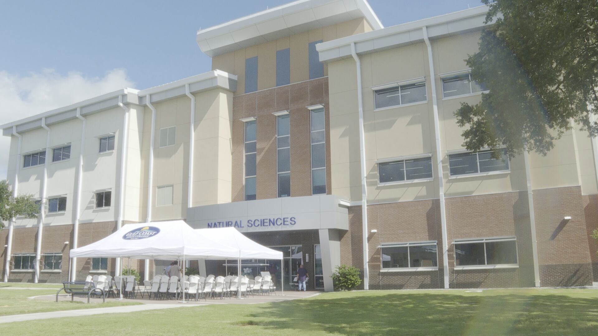 Gulf Coast State College opens new $4M science facility