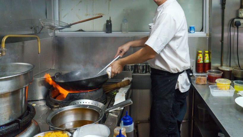 Restaurant Loses License After Illegal Worker Penalty