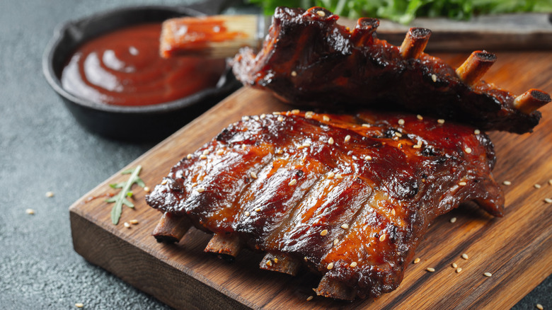 Here's How You Should Be Reheating Ribs