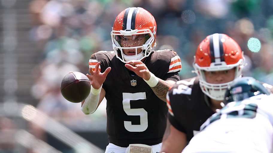 Kevin Stefanski Gives Honest Assessment of Dillon Gabriel's Preseason Debut  for Browns