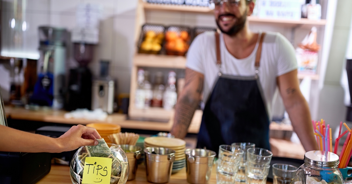 12 Rudest Tipping Habits You Might Not Even Realize You're Guilty Of