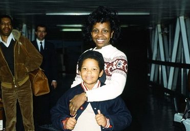 Gladys Knight poses with son Shenga Hankerson