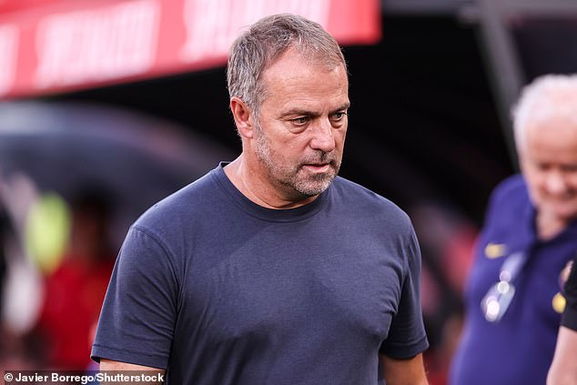 Barcelona boss Hansi Flick hits out at players after Marcus Rashford makes  debut in opening day win