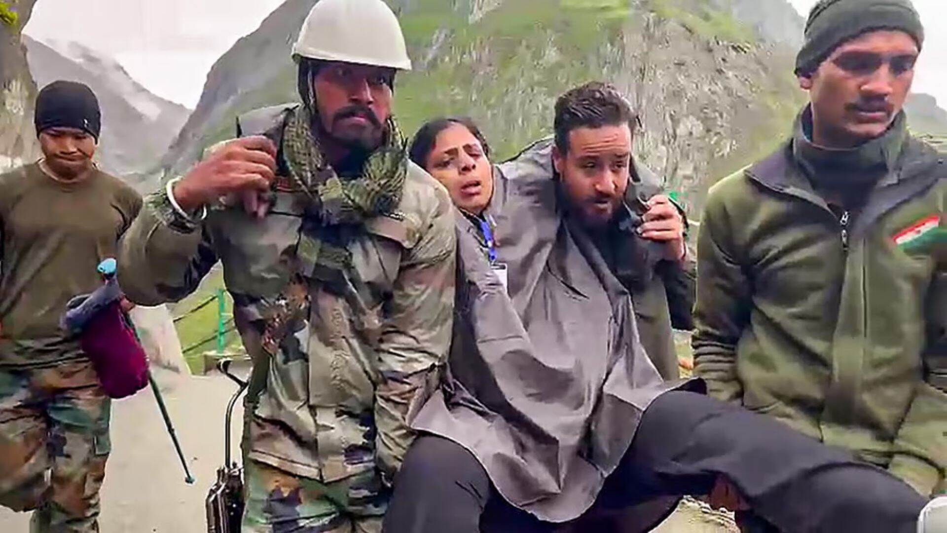 Army helicopters deployed for rescue operations in Kathua