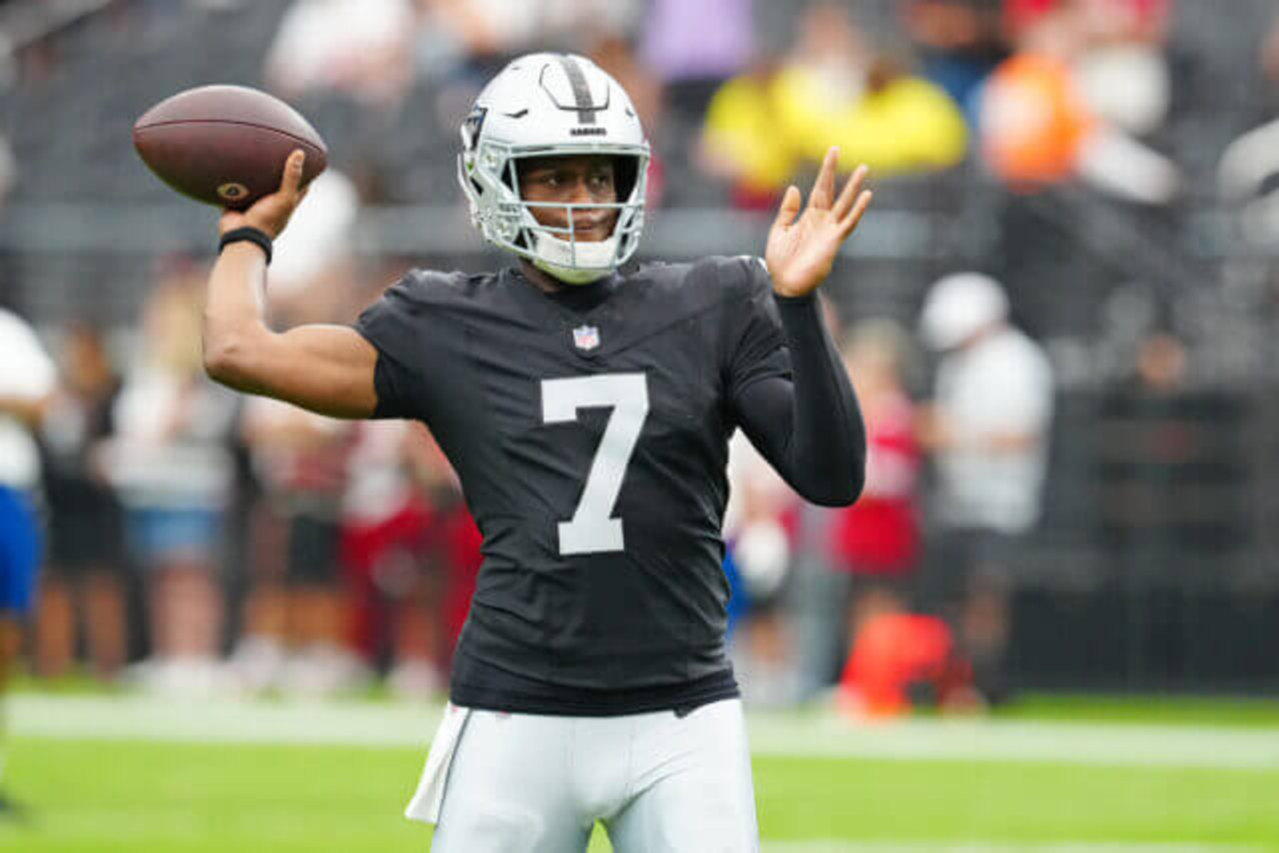 Raiders trading Geno Smith to Jets for late-round pick swap<br><br>