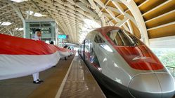 Utang Membengkak, Proyek Kereta Cepat Jakarta-Bandung Terancam Jebakan Cina
