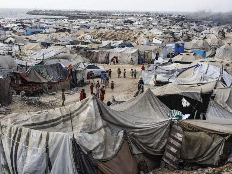 Palestinians Face Horrible Overcrowding As Israel Moves To Evacuate