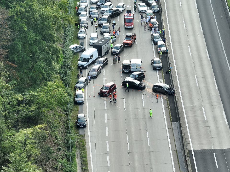 A2 Chaos Bei Beckum Massenkarambolage Aktuelle Informationen Zum Unfall Heute