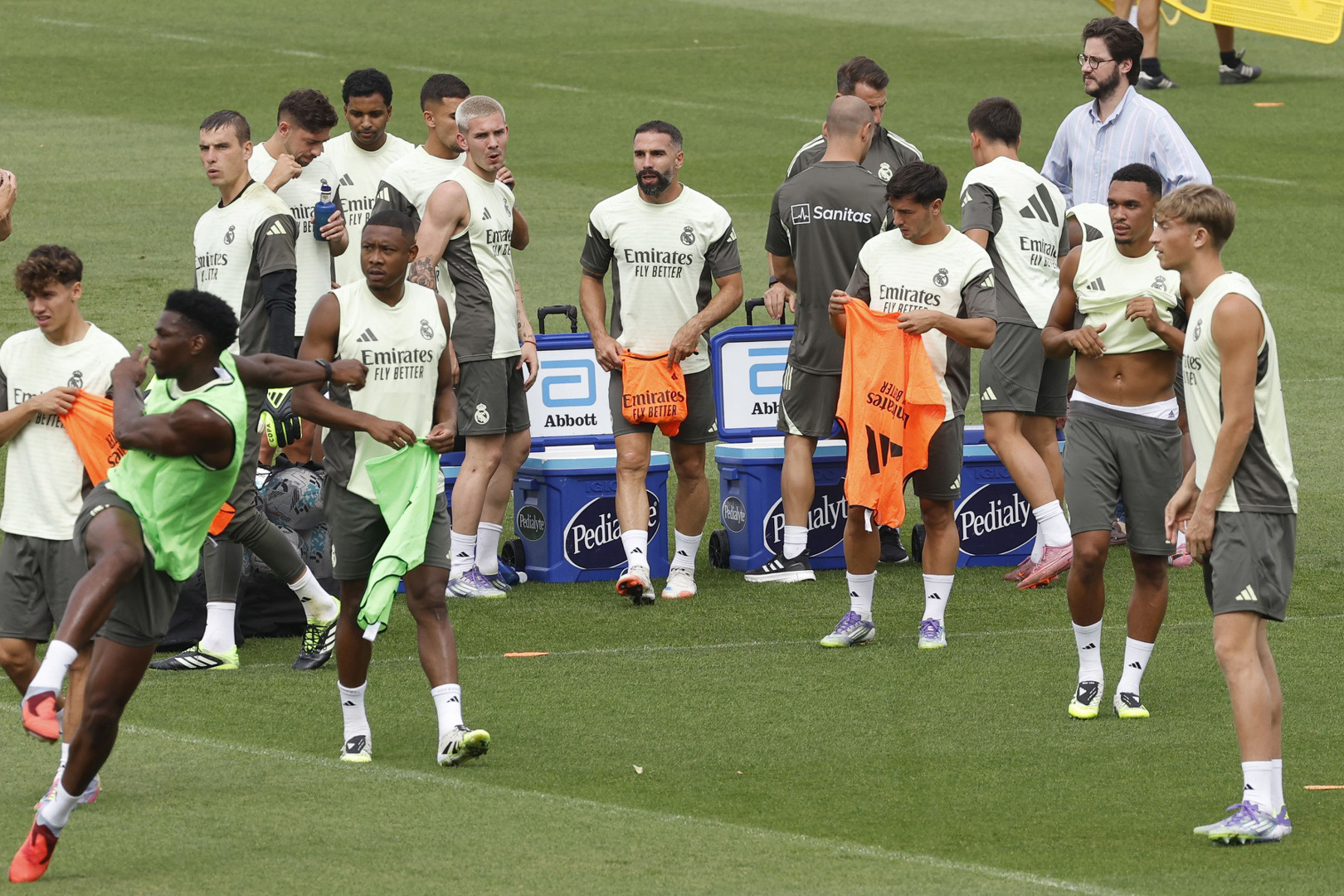 El Real Madrid cierra la preparación de su estreno con Mastantuono El Real Madrid cierra la preparación de su estreno con Mastantuono