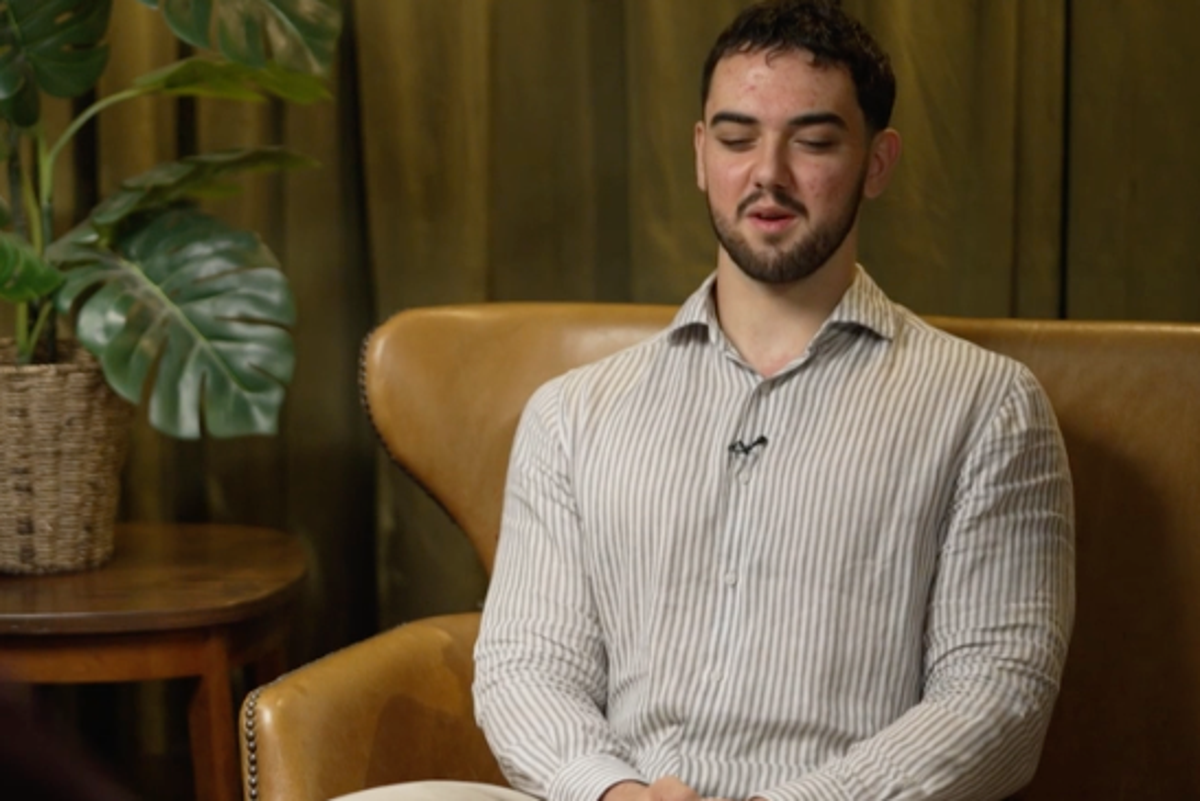 Laos Methanol Poisoning Survivor Describes Kaleidoscopic Light Before