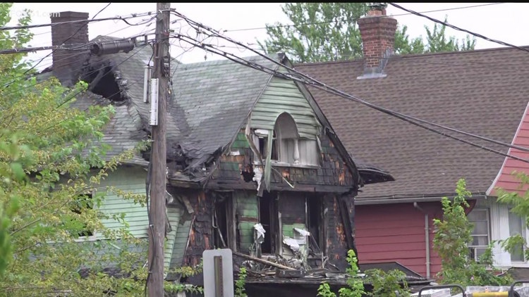 2 children, 2 adults killed in Hartford fire; 5 injured