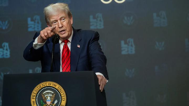 Trump Akan Terapkan Tarif pada Obat, Truk, dan Alat Rumah Tangga