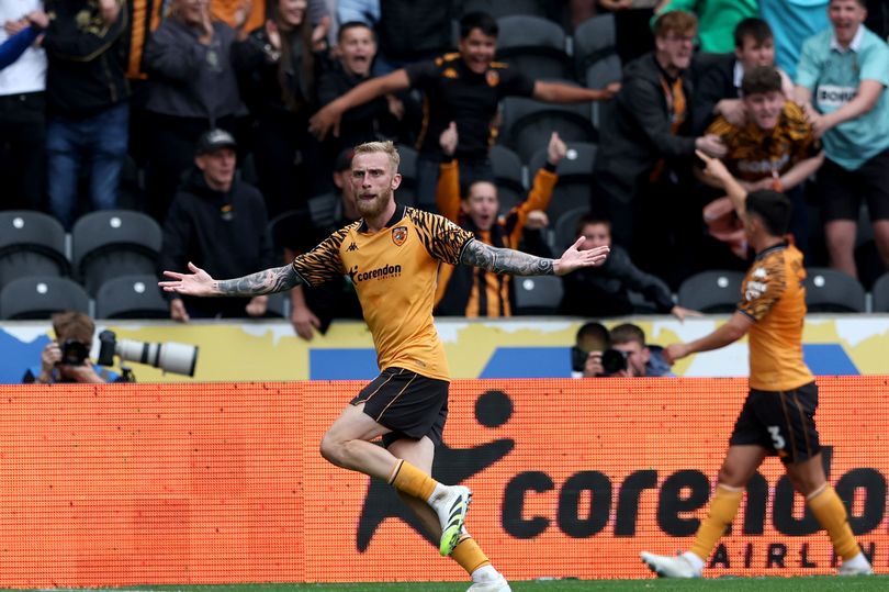 Hull City's latest injury concern takes shine off Oli McBurnie's ...