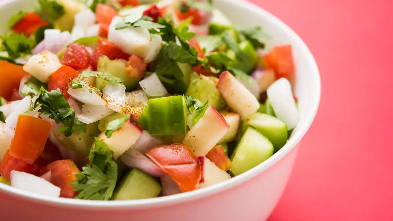 5 power-packed foods to pair with roasted chana for healthy snacking
