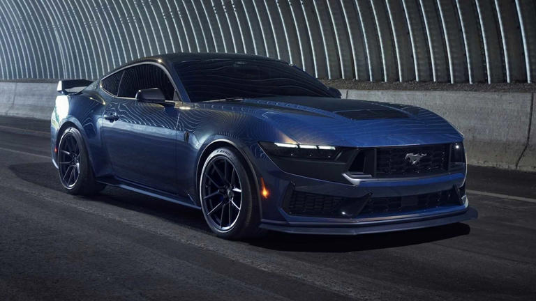 Only 2 naturally-aspirated V8 performance cars will survive 2027