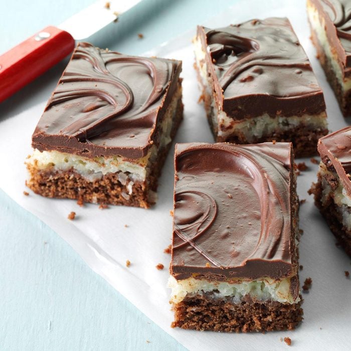 30 Awesome Cookie Bar Recipes