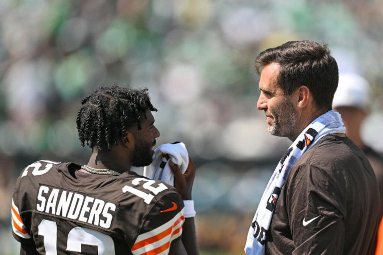 Shedeur Sanders given glimmer of hope after Browns' starting QB announcement
