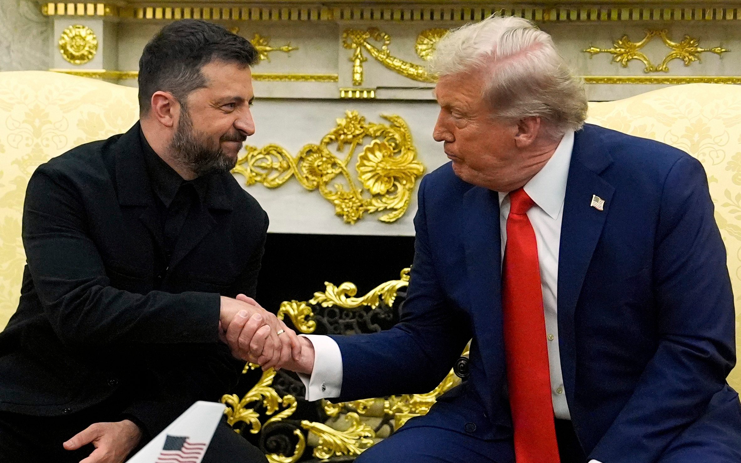 Zelensky meets Trump wearing a black jacket