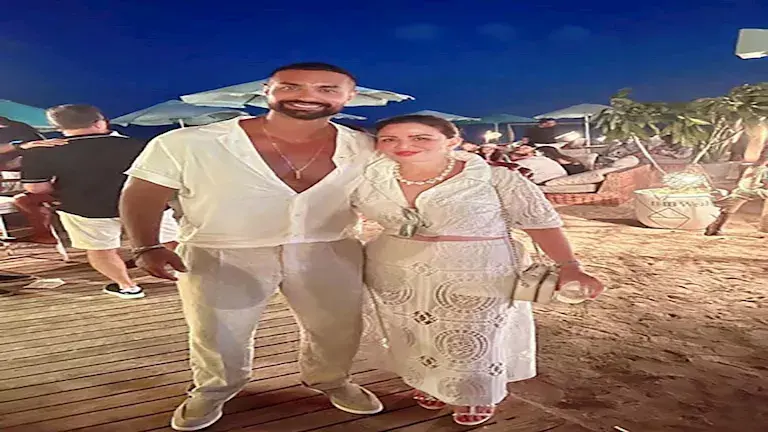 كريم فهمي والهام شاهين في الساحل_14