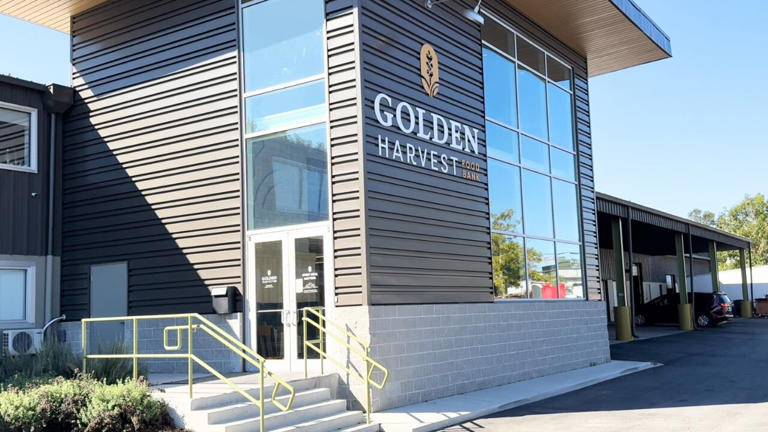 Golden Harvest gets 550K pounds of food from Dollar General