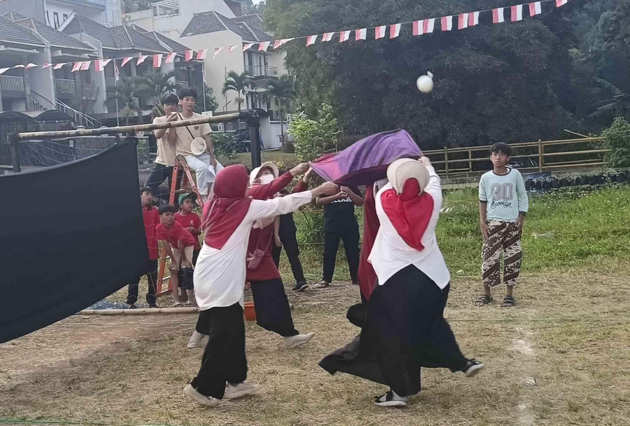 Tak Hanya Lomba, Tapi Memperkuat Persatuan