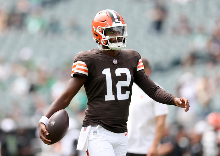 NFL Legends Accuse Kevin Stefanski of Sabotaging Rookie Shedeur Sanders